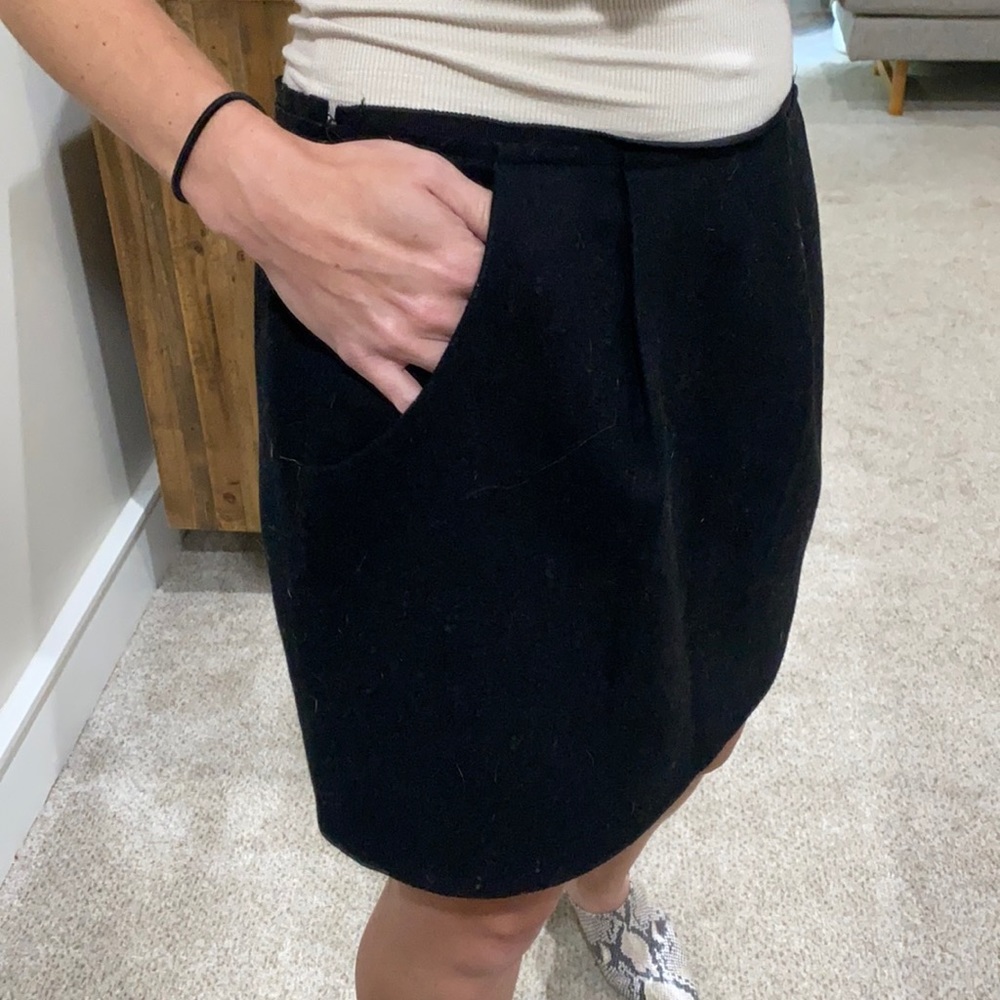 J crew Black mini skirt with pleats 0